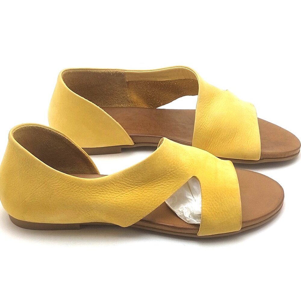 OKER WOMANS LEATHER MUSTARD SLIPPERS